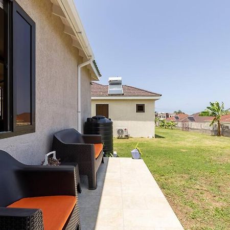 Sun Shine Luxury Villas 2 Bedroom Pool & Gym Ocho Rios St Ann Exterior foto